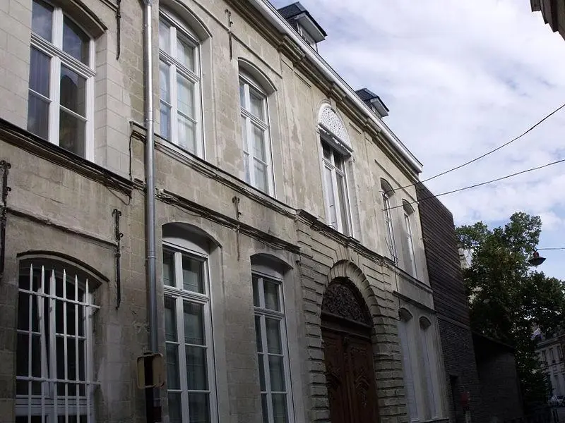 Foto von Gebäude - Alex59300 - © Creative Commons (https://creativecommons.org/licenses/by-sa/4.0/deed.fr)