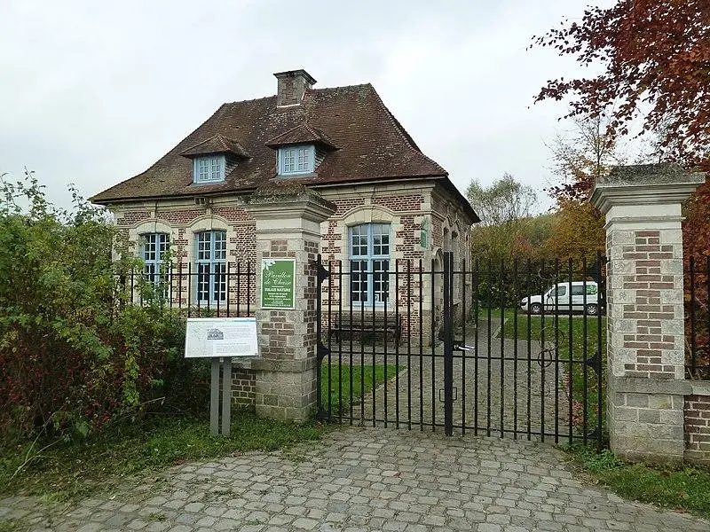 Foto von Kleiner Annape -Pavillon - Pierre André Leclercq (1945–) Autres noms PIERRE A - © Creative Commons (https://creativecommons.org/licenses/by-sa/4.0/deed.fr)