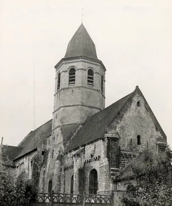 Foto von Saint-Pierre Kirche - POP Plateforme Ouverte du Patrimoine / Base Mérimée - © Ministère de la Culture (France), Médiathèque du patrimoine et de la photographie, tous droits réservés