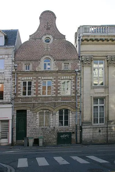 Foto von Pignon House neben dem Gerichtsgebäude - Pir6mon - © Creative Commons (https://creativecommons.org/licenses/by-sa/4.0/deed.fr)