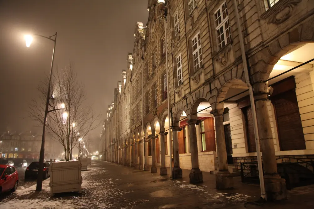Foto von Gebäude - Sous licence Creative Commons (https://creativecommons.org/licenses/by-sa/4.0/deed.fr) - Par MarcJP46 - © Creative Commons (https://creativecommons.org/licenses/by-sa/4.0/deed.fr)