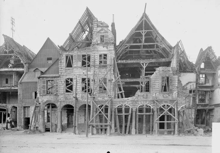 Foto von Gebäude - POP Plateforme Ouverte du Patrimoine / Base Mérimée - © Ministère de la Culture (France), Médiathèque du patrimoine et de la photographie, diffusion RMN-GP