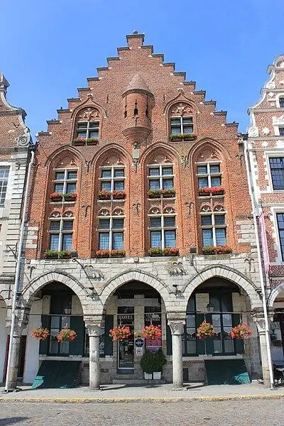 Foto de Edificio - Devisme.alain - © Creative Commons (https://creativecommons.org/licenses/by-sa/4.0/deed.fr)
