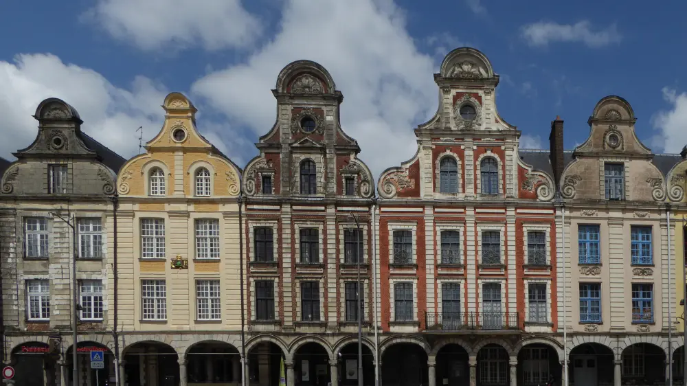 Foto di Edificio - Sous licence Creative Commons (https://creativecommons.org/licenses/by-sa/4.0/deed.fr) - Par Pierre André Leclercq - © Creative Commons (https://creativecommons.org/licenses/by-sa/4.0/deed.fr)