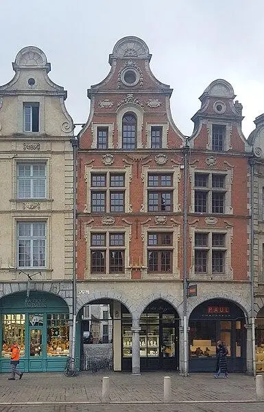 Foto de Edificio - HerRobin - © Creative Commons (https://creativecommons.org/licenses/by-sa/4.0/deed.fr)