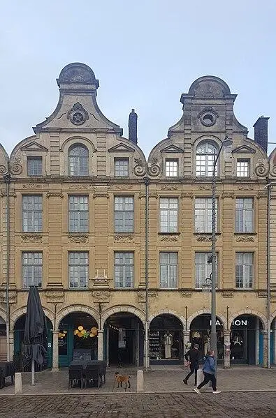 Foto von Gebäude - HerRobin - © Creative Commons (https://creativecommons.org/licenses/by-sa/4.0/deed.fr)