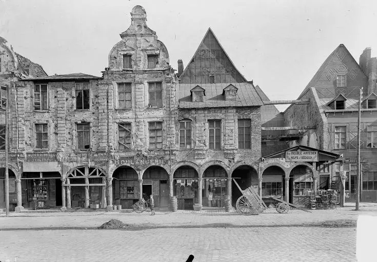 Foto von Gebäude - POP Plateforme Ouverte du Patrimoine / Base Mérimée - © Ministère de la Culture (France), Médiathèque du patrimoine et de la photographie, diffusion RMN-GP