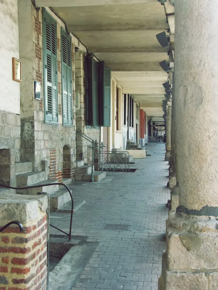 Foto di Edificio - Sous licence Creative Commons (https://creativecommons.org/licenses/by-sa/4.0/deed.fr) - Par Héloïsee - © Creative Commons (https://creativecommons.org/licenses/by-sa/4.0/deed.fr)