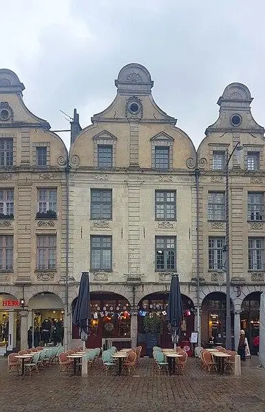 Foto de Edificio - HerRobin - © Creative Commons (https://creativecommons.org/licenses/by-sa/4.0/deed.fr)