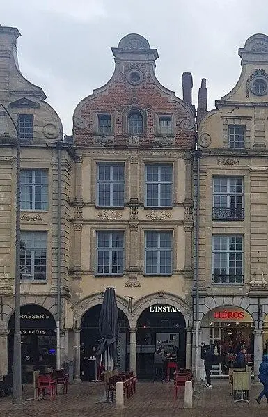 Foto von Gebäude - HerRobin - © Creative Commons (https://creativecommons.org/licenses/by-sa/4.0/deed.fr)