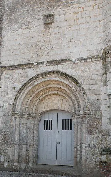 Foto de Antigua iglesia - André Lemoine - © Creative Commons (https://creativecommons.org/licenses/by-sa/4.0/deed.fr)