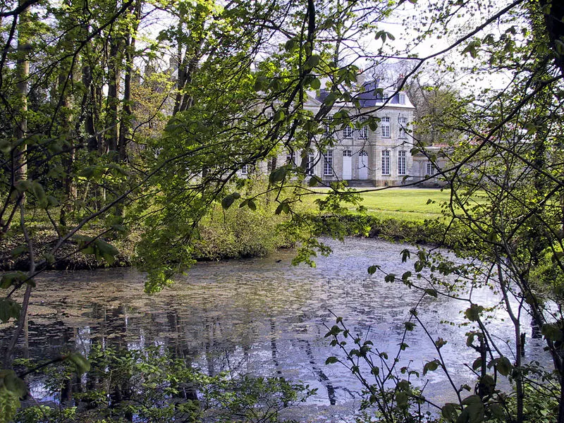 Picture of Castle - No machine-readable author provided. Pir6mon assum - © Creative Commons (https://creativecommons.org/licenses/by-sa/4.0/deed.fr)