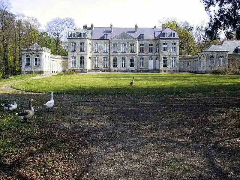 Foto von Schloss - Auteur inconnu - © Creative Commons (https://creativecommons.org/licenses/by-sa/4.0/deed.fr)