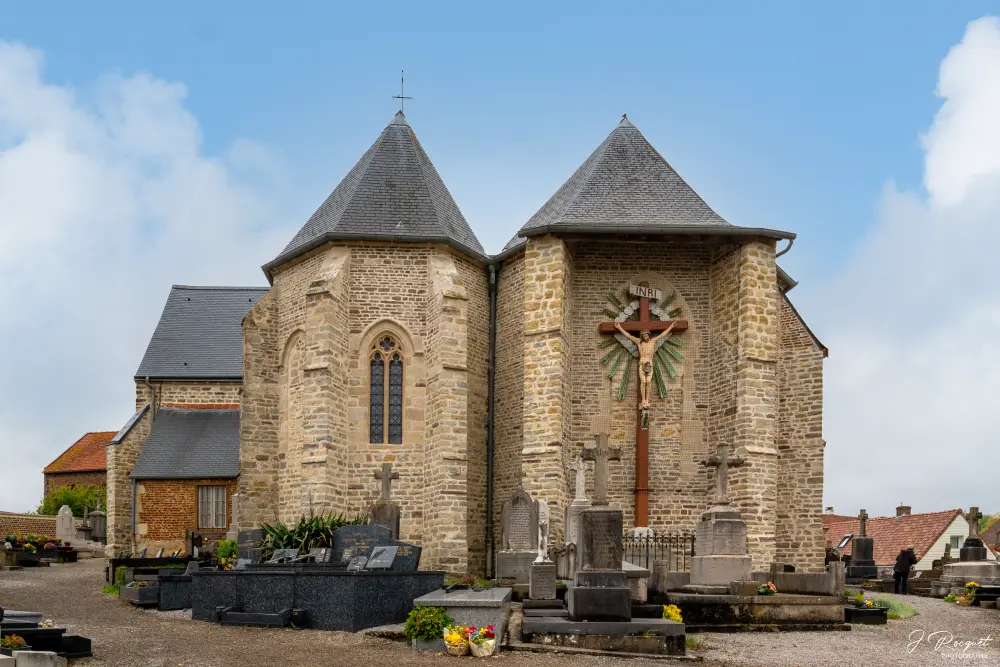 Foto von Kirche - Sous licence Creative Commons (https://creativecommons.org/licenses/by-sa/4.0/deed.fr) - Par Jacques Rocquet - © Creative Commons (https://creativecommons.org/licenses/by-sa/4.0/deed.fr)
