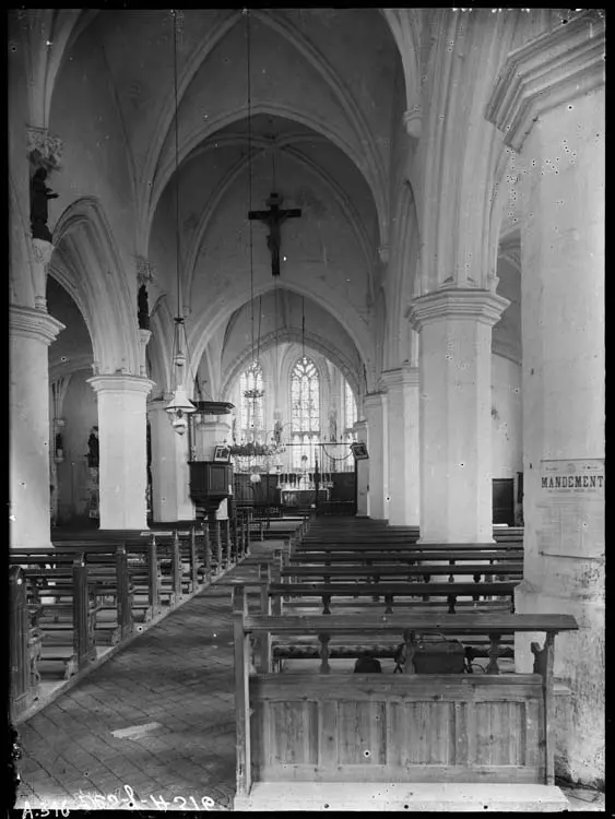 Foto di Chiesa della natività di Notre-Dame o Saint-Riquier - POP Plateforme Ouverte du Patrimoine / Base Mérimée - © Ministère de la Culture (France), Médiathèque du patrimoine et de la photographie, diffusion RMN-GP