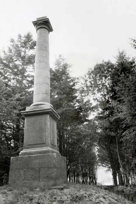 Picture of Blanch column - POP Plateforme Ouverte du Patrimoine / Base Mérimée - © Ministère de la Culture (France), Médiathèque du patrimoine et de la photographie, Tous droits réservés 