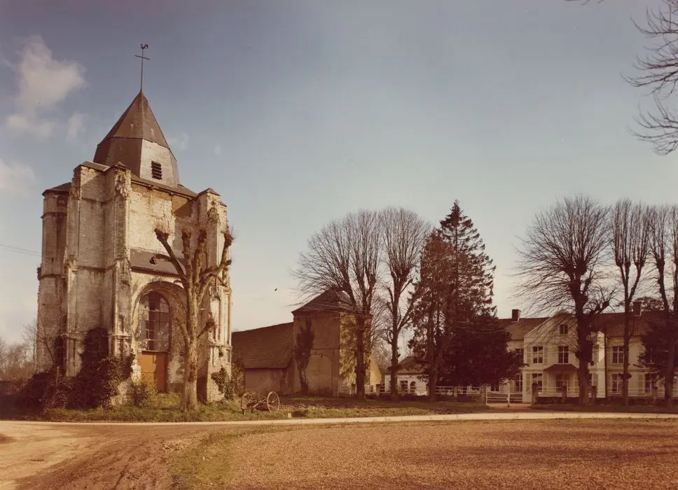 Foto de Iglesia Houvin - POP Plateforme Ouverte du Patrimoine / Base Mérimée - © Ministère de la Culture (France), Médiathèque du patrimoine et de la photographie, Tous droits réservés 