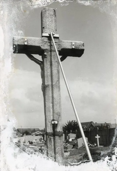 Foto de Cruz de arenisca - POP Plateforme Ouverte du Patrimoine / Base Mérimée - © Ministère de la Culture (France), Médiathèque du patrimoine et de la photographie, Tous droits réservés 