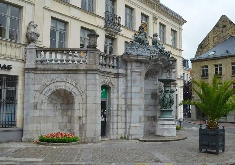 Foto de Fuente de Sainte-AldeGonde - POP Plateforme Ouverte du Patrimoine / Base Mérimée - © Ministère de la Culture (France), Médiathèque du patrimoine et de la photographie, diffusion RMN-GP
