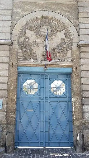 Foto de Ex Palacio de Bispaficos o Episcopal, actualmente Palacio de Justicia - Popolon - © Creative Commons (https://creativecommons.org/licenses/by-sa/4.0/deed.fr)