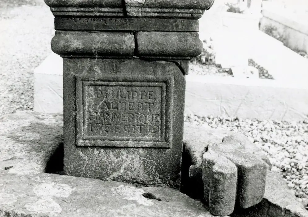 Foto von Steinkreuz - POP Plateforme Ouverte du Patrimoine / Base Mérimée - © Ministère de la Culture (France), Médiathèque du patrimoine et de la photographie, tous droits réservés