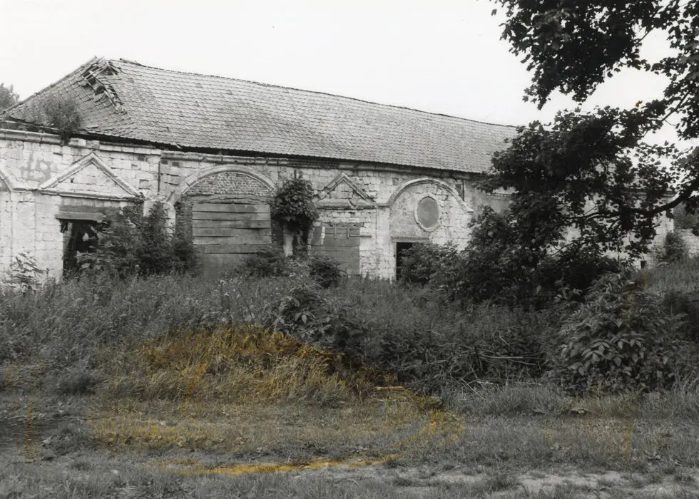 Foto di Castello - POP Plateforme Ouverte du Patrimoine / Base Mérimée - © Ministère de la Culture (France), Médiathèque du patrimoine et de la photographie, Tous droits réservés 