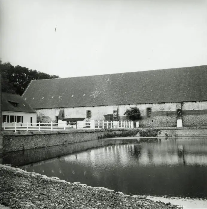 Foto de Granja longuera - POP Plateforme Ouverte du Patrimoine / Base Mérimée - © Ministère de la Culture (France), Médiathèque du patrimoine et de la photographie, Tous droits réservés 