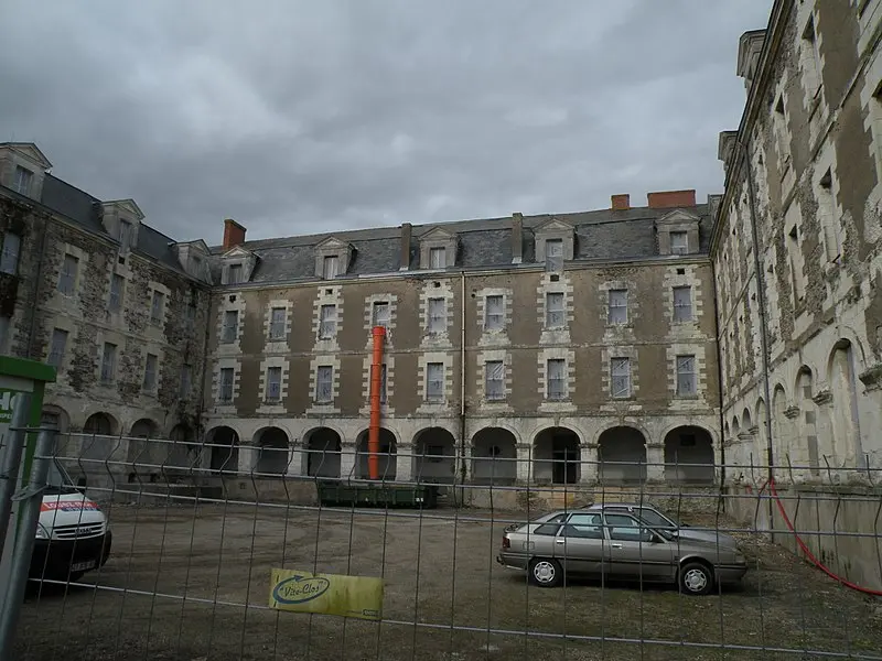 Foto de Ex Convento de Ursulina de los Davrays o Old Rohan Barracks - Pymouss - © Creative Commons (https://creativecommons.org/licenses/by-sa/4.0/deed.fr)