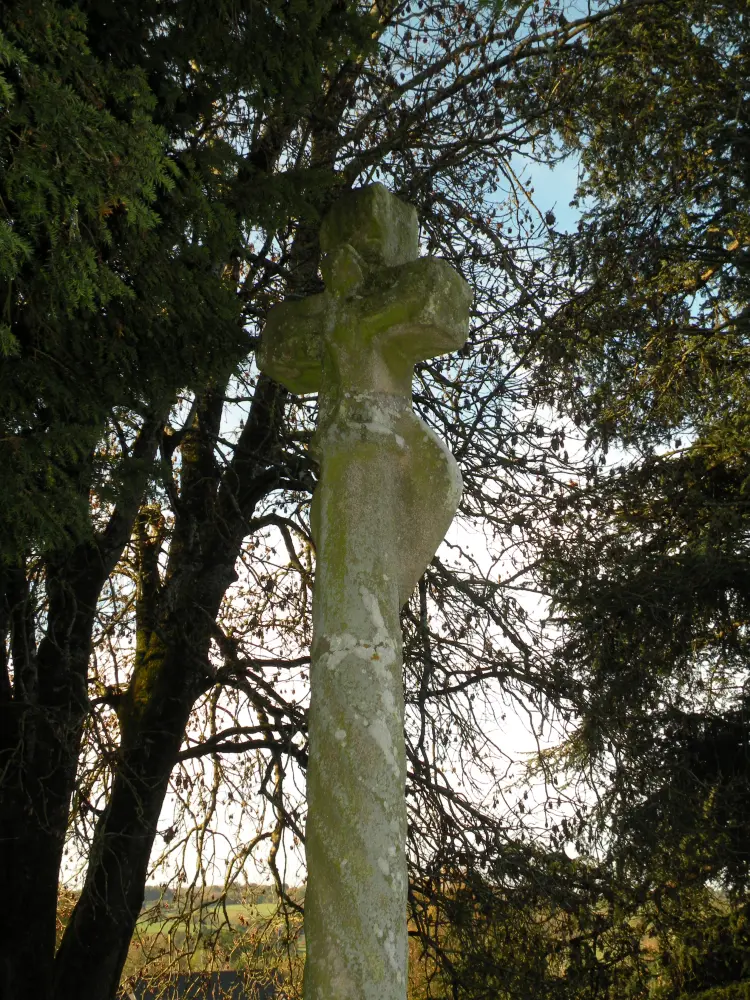 Foto de Cruz de piedra - Sous licence Creative Commons (https://creativecommons.org/licenses/by-sa/4.0/deed.fr) - Par Pymouss - © Creative Commons (https://creativecommons.org/licenses/by-sa/4.0/deed.fr)
