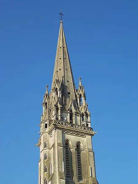 Foto de Iglesia parroquial de Saint-Jean-Baptiste - Kentiin 44 architectes Faucheur et Boismen - © Creative Commons (https://creativecommons.org/licenses/by-sa/4.0/deed.fr)