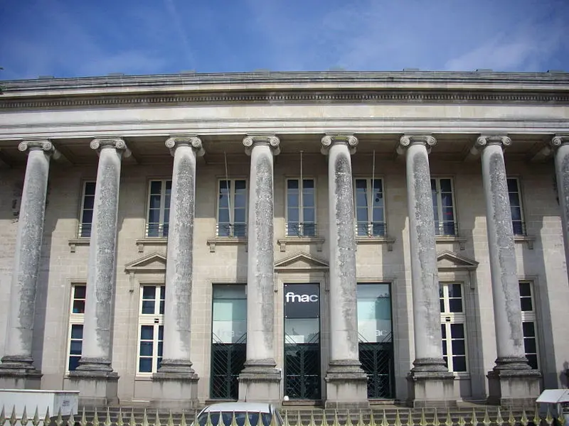 Picture of Trading scholarship - Fab5669 - © Creative Commons (https://creativecommons.org/licenses/by-sa/4.0/deed.fr)