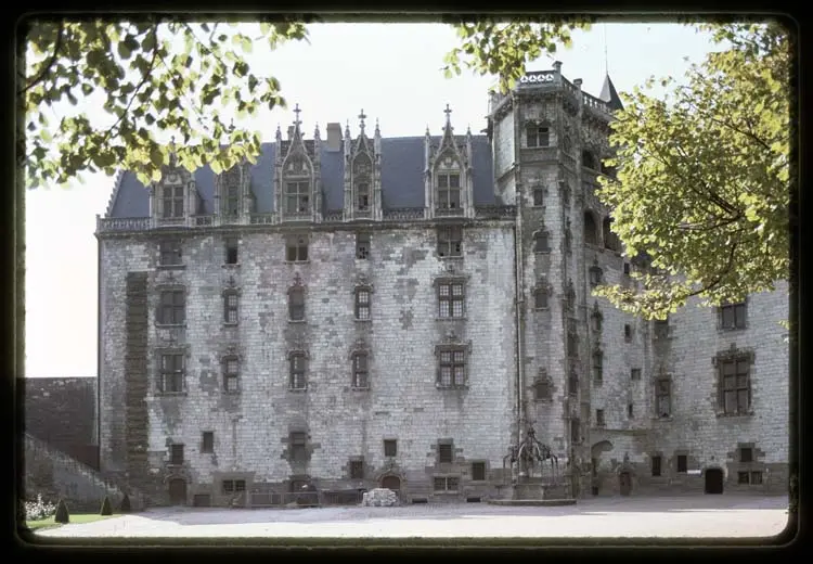 Foto de Castillo de Dukes de Brittany - POP Plateforme Ouverte du Patrimoine / Base Mérimée - © André Édouard/Studio des Grands Augustins, Ministère de la Culture (France), Médiathèque du patrimoine et de la photographie, diffusion GrandPalaisRmn Photo