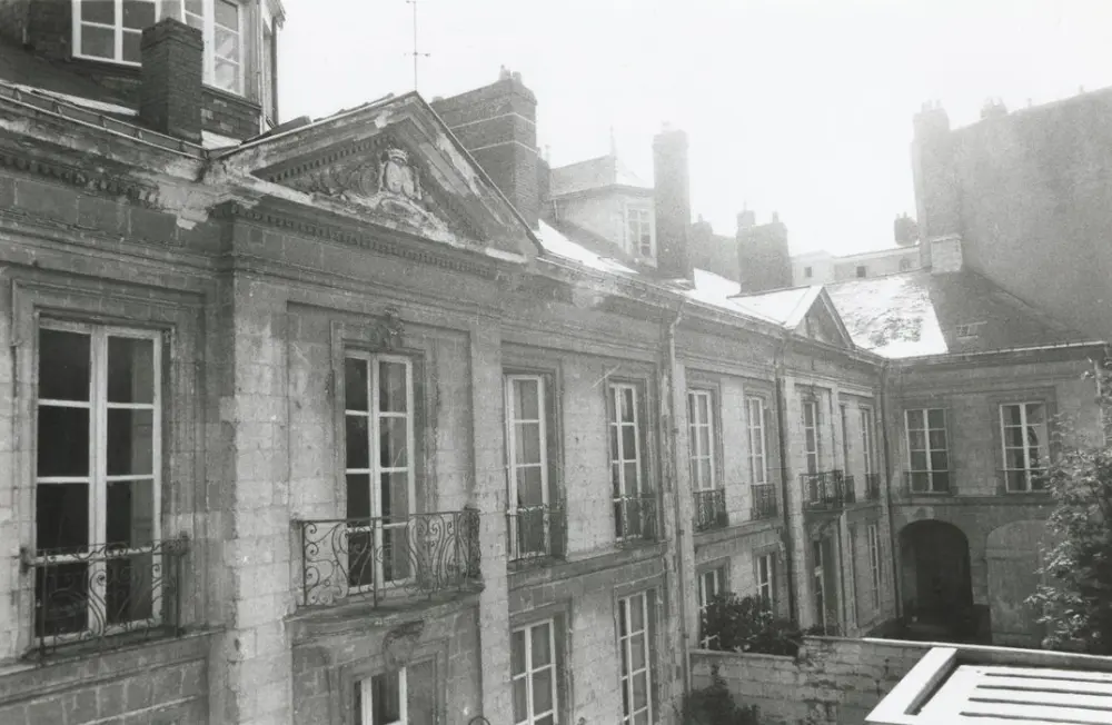 Foto von Cazeneuve de Pradines Hotel - POP Plateforme Ouverte du Patrimoine / Base Mérimée - © Ministère de la Culture (France), Médiathèque du patrimoine et de la photographie, tous droits réservés