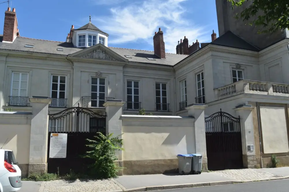 Foto von Cazeneuve de Pradines Hotel - POP Plateforme Ouverte du Patrimoine / Base Mérimée - © Ministère de la Culture (France), Médiathèque du patrimoine et de la photographie, diffusion RMN-GP