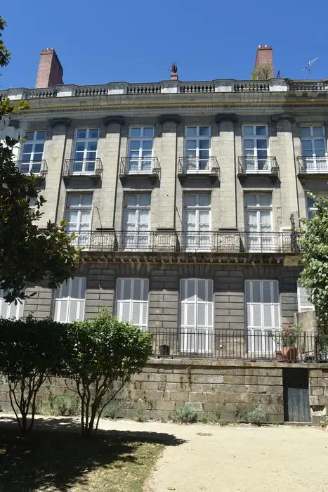 Foto de Edificio del curso de Cambronne - POP Plateforme Ouverte du Patrimoine / Base Mérimée - © Ministère de la Culture (France), Médiathèque du patrimoine et de la photographie, diffusion RMN-GP