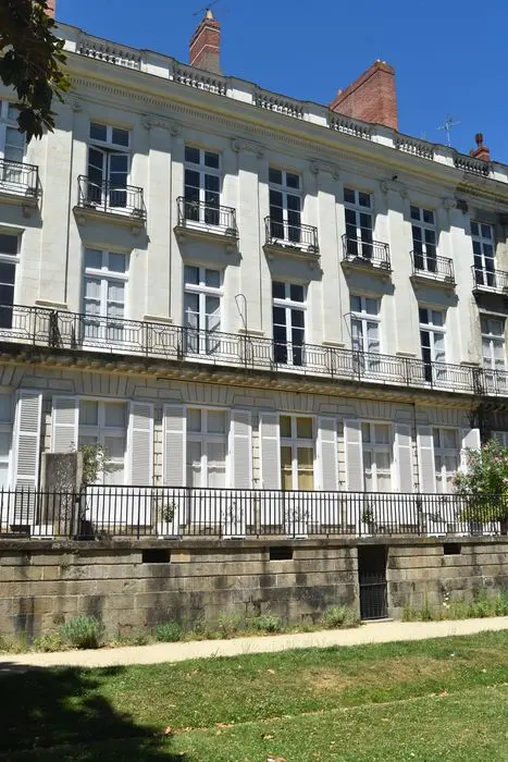 Foto di Cambronne Course Building - POP Plateforme Ouverte du Patrimoine / Base Mérimée - © Ministère de la Culture (France), Médiathèque du patrimoine et de la photographie, diffusion RMN-GP