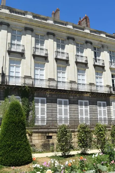 Foto de Edificio del curso de Cambronne - POP Plateforme Ouverte du Patrimoine / Base Mérimée - © Ministère de la Culture (France), Médiathèque du patrimoine et de la photographie, diffusion RMN-GP