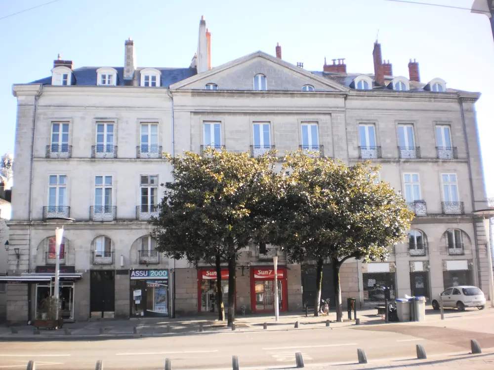 Foto de Edificio - Sous licence Creative Commons (https://creativecommons.org/licenses/by-sa/4.0/deed.fr) - Par Rehtse - © Creative Commons (https://creativecommons.org/licenses/by-sa/4.0/deed.fr)