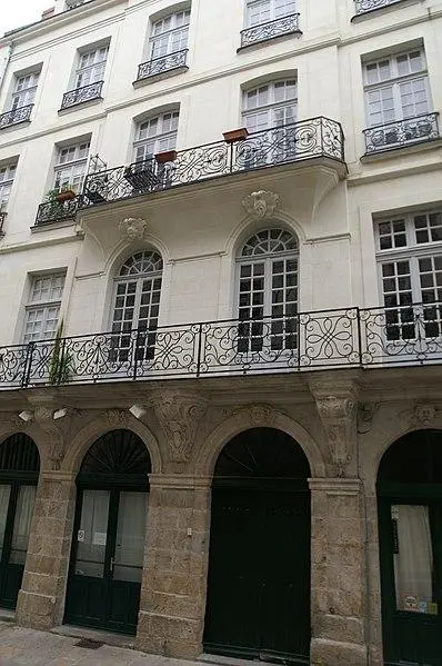 Foto de Edificio - Pymouss - © Creative Commons (https://creativecommons.org/licenses/by-sa/4.0/deed.fr)