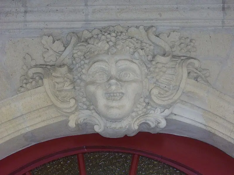 Foto de Edificio - Fab5669 - © Creative Commons (https://creativecommons.org/licenses/by-sa/4.0/deed.fr)