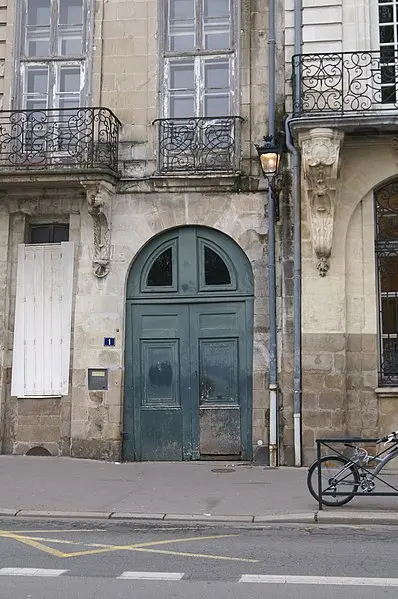 Picture of Building - Pymouss - © Creative Commons (https://creativecommons.org/licenses/by-sa/4.0/deed.fr)