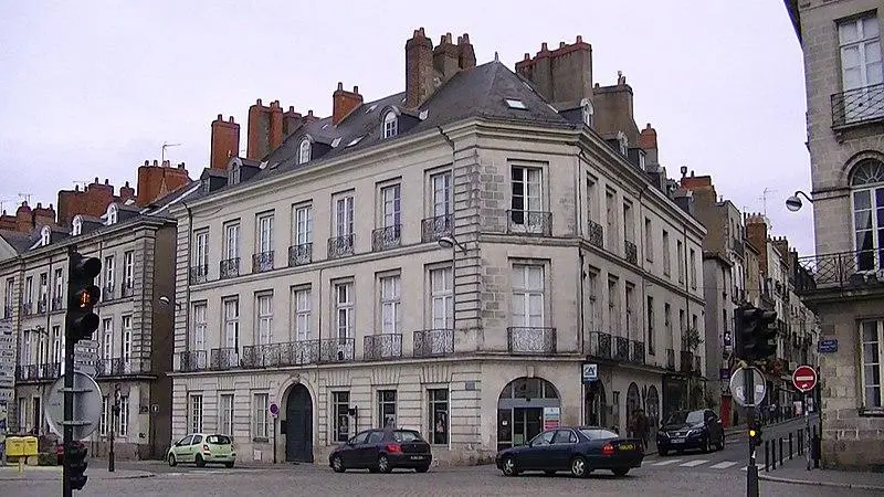 Foto de Edificio - Adam Bishop - © Creative Commons (https://creativecommons.org/licenses/by-sa/4.0/deed.fr)