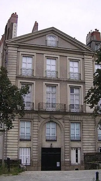 Foto de Edificio - Adam Bishop - © Creative Commons (https://creativecommons.org/licenses/by-sa/4.0/deed.fr)