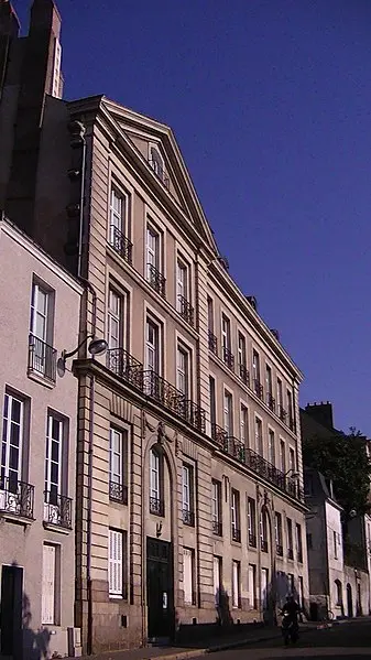 Foto de Edificio - Adam Bishop - © Creative Commons (https://creativecommons.org/licenses/by-sa/4.0/deed.fr)