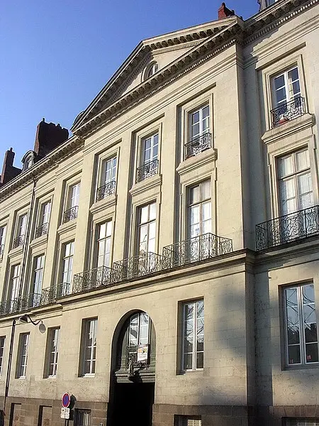 Foto de Edificio - Jibi44 - © Creative Commons (https://creativecommons.org/licenses/by-sa/4.0/deed.fr)