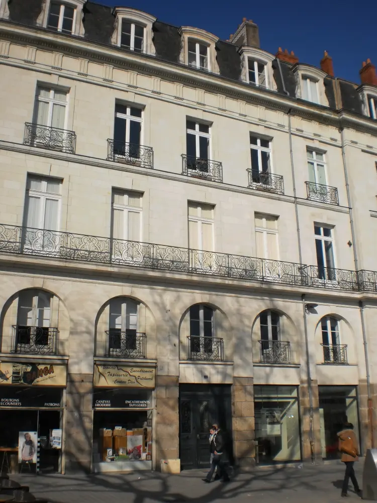 Foto de Edificio - Sous licence Creative Commons (https://creativecommons.org/licenses/by-sa/4.0/deed.fr) - Par Rehtse - © Creative Commons (https://creativecommons.org/licenses/by-sa/4.0/deed.fr)