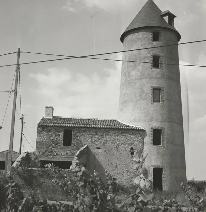 Foto von Lup -Windmühle - POP Plateforme Ouverte du Patrimoine / Base Mérimée - © Ministère de la Culture (France), Médiathèque du patrimoine et de la photographie, tous droits réservés