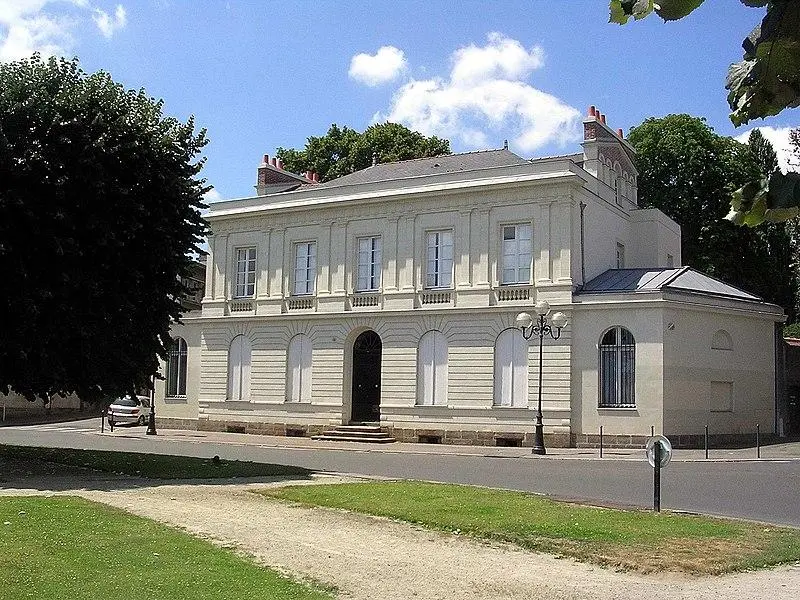 Foto de Edificio - Jibi44 - © Creative Commons (https://creativecommons.org/licenses/by-sa/4.0/deed.fr)
