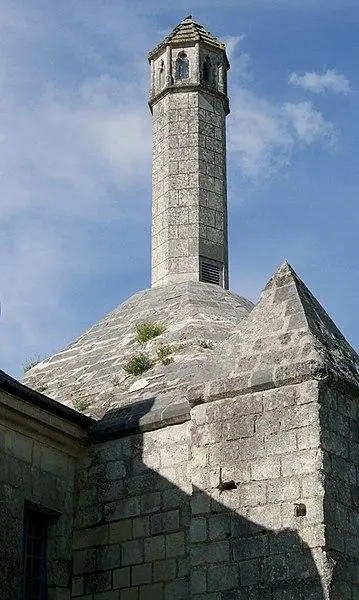 Picture of Sainte-Catherine chapel or lantern of the dead - Francis Bard - © Creative Commons (https://creativecommons.org/licenses/by-sa/4.0/deed.fr)