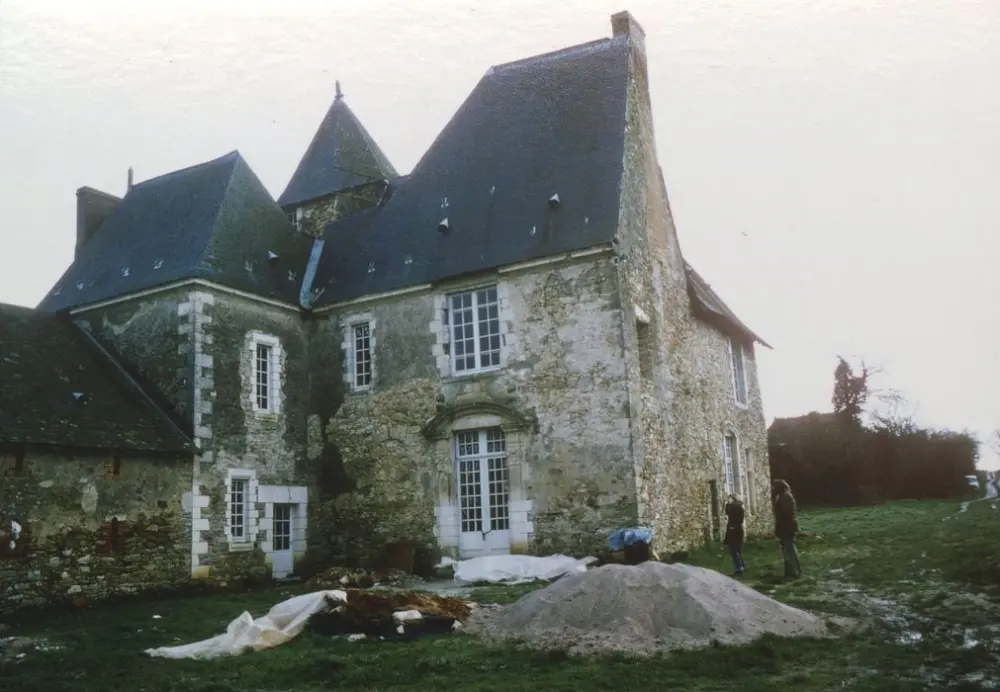 Picture of Château de Bouillé-Théval (old) - POP Plateforme Ouverte du Patrimoine / Base Mérimée - © Ministère de la Culture (France), Médiathèque du patrimoine et de la photographie, diffusion RMN-GP